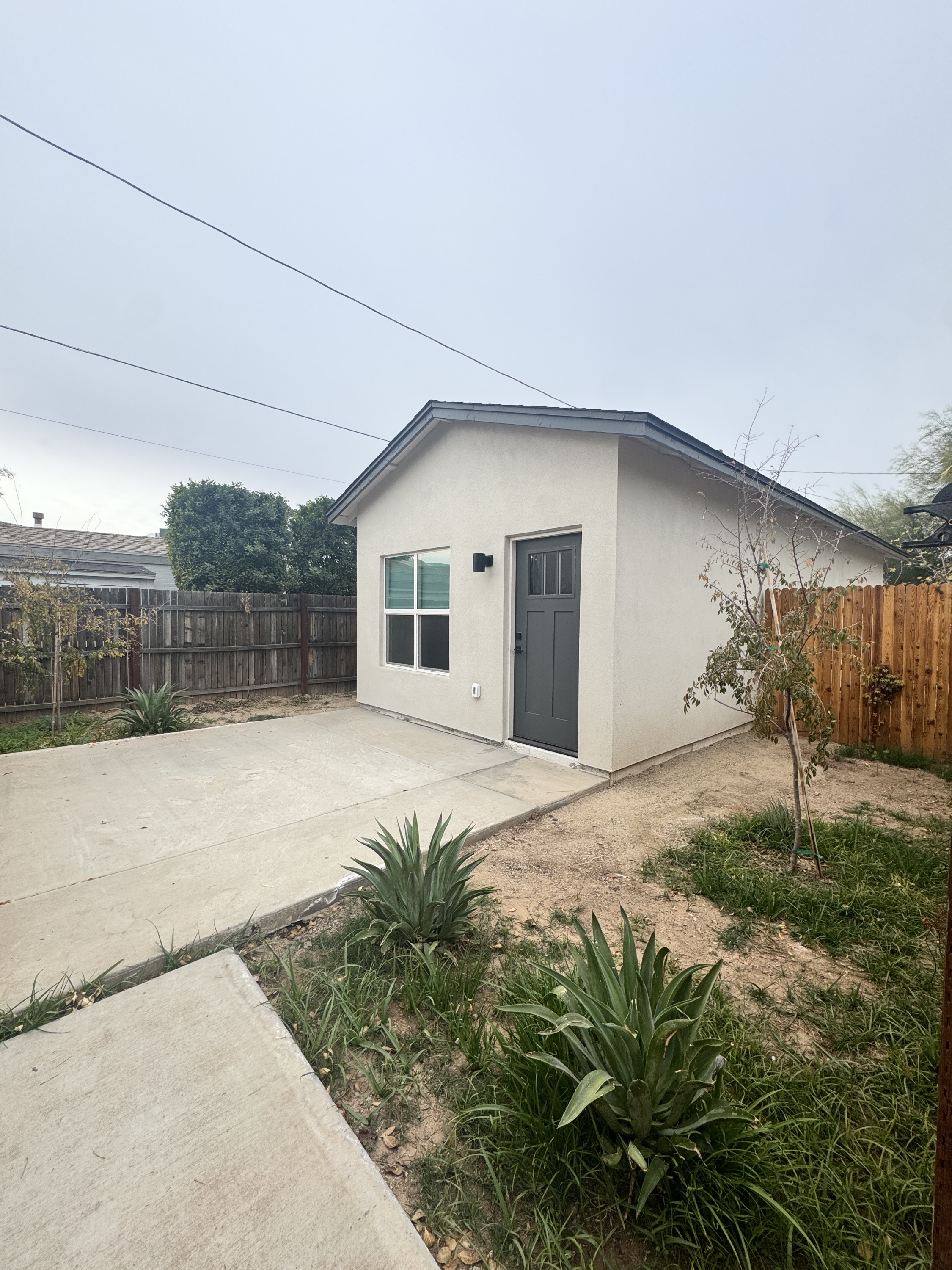 2718 N Greenfield - GH